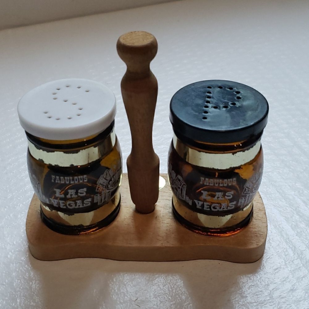 Vintage Las Vegas beer stein salt & pepper set